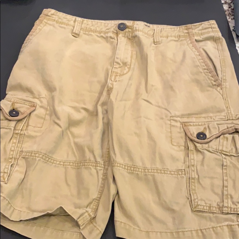 Cargo shorts. Men’s.